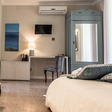 Palazzo Taranto Luxury Rooms Caltagirone Buitenkant foto