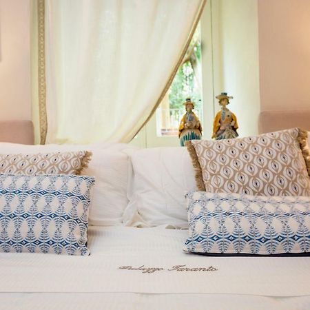 Palazzo Taranto Luxury Rooms Caltagirone Buitenkant foto