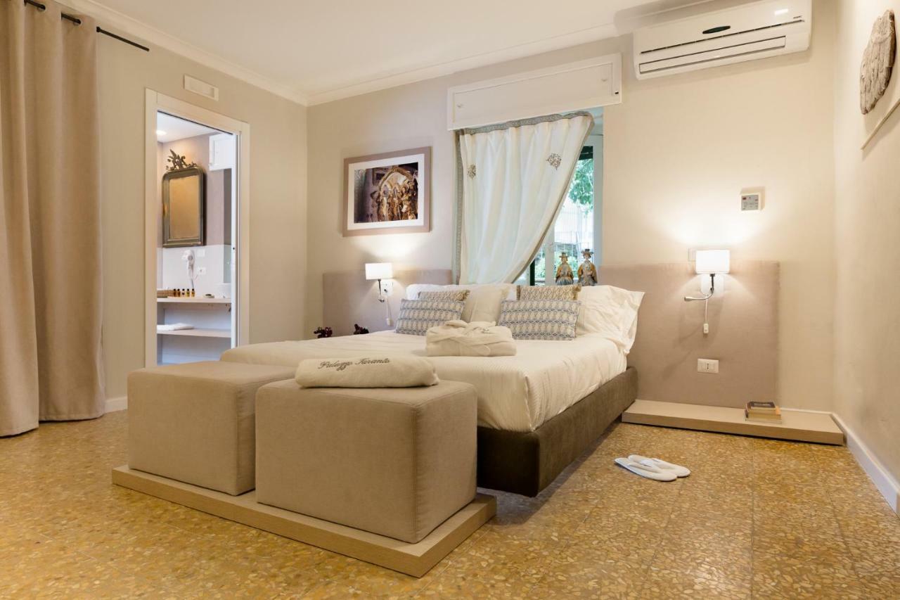 Palazzo Taranto Luxury Rooms Caltagirone Buitenkant foto